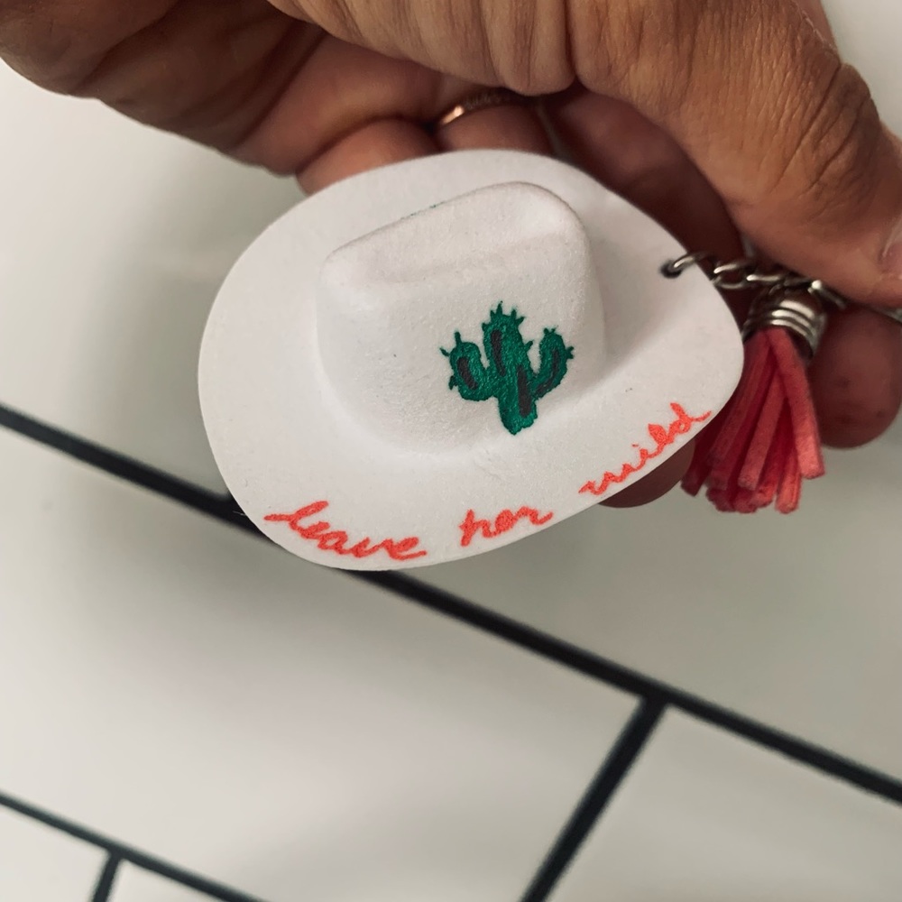 Mini Cowboy Hat Keychain - Picture 3 of 5